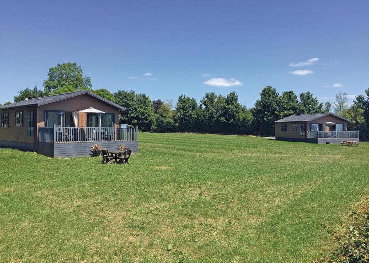Отель Burcott Country Retreats Wookey Экстерьер фото